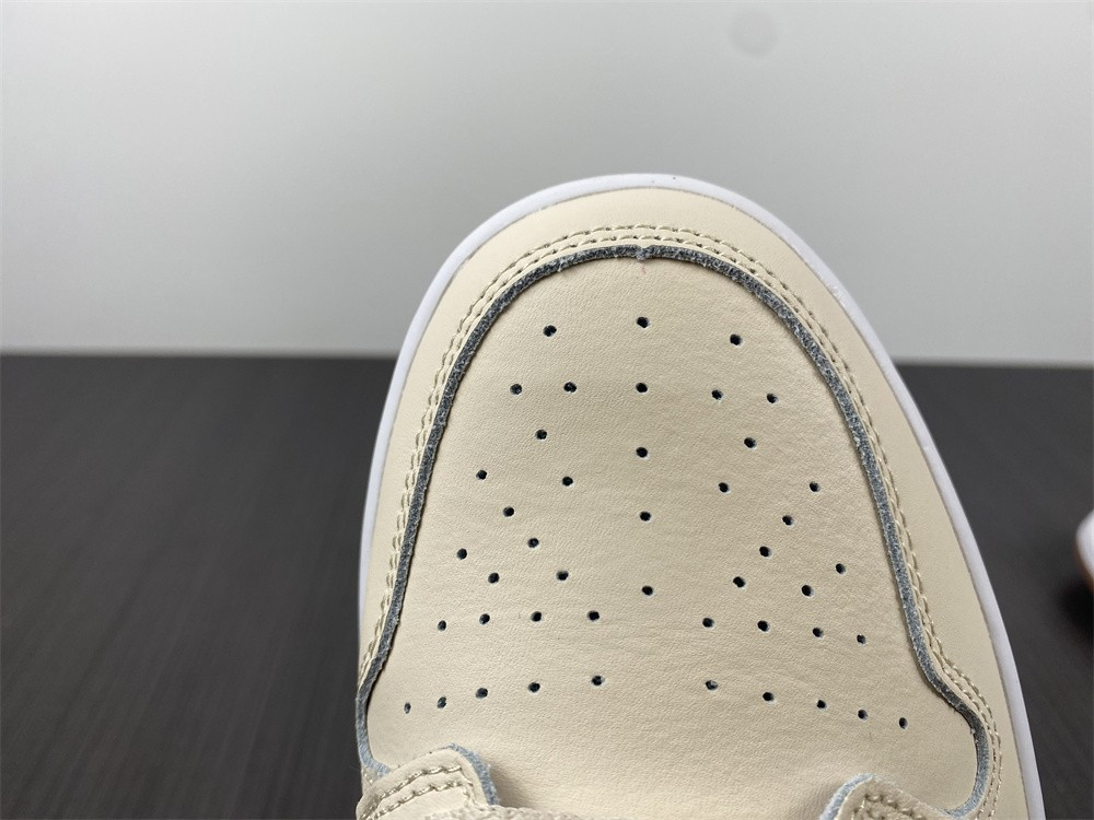 Air Jordan 1 Mid GS “Fleece” DO2207-264