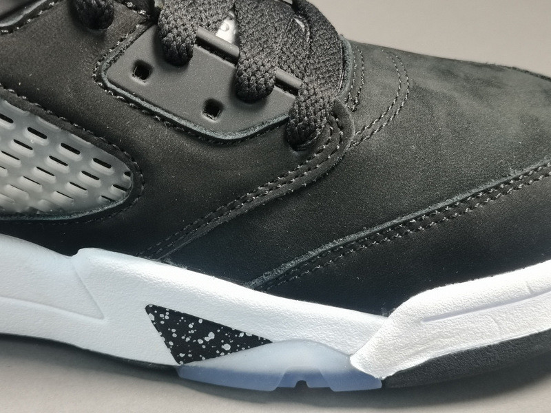 Air Jordan 5 Retro “Moonlight” CT4838-011