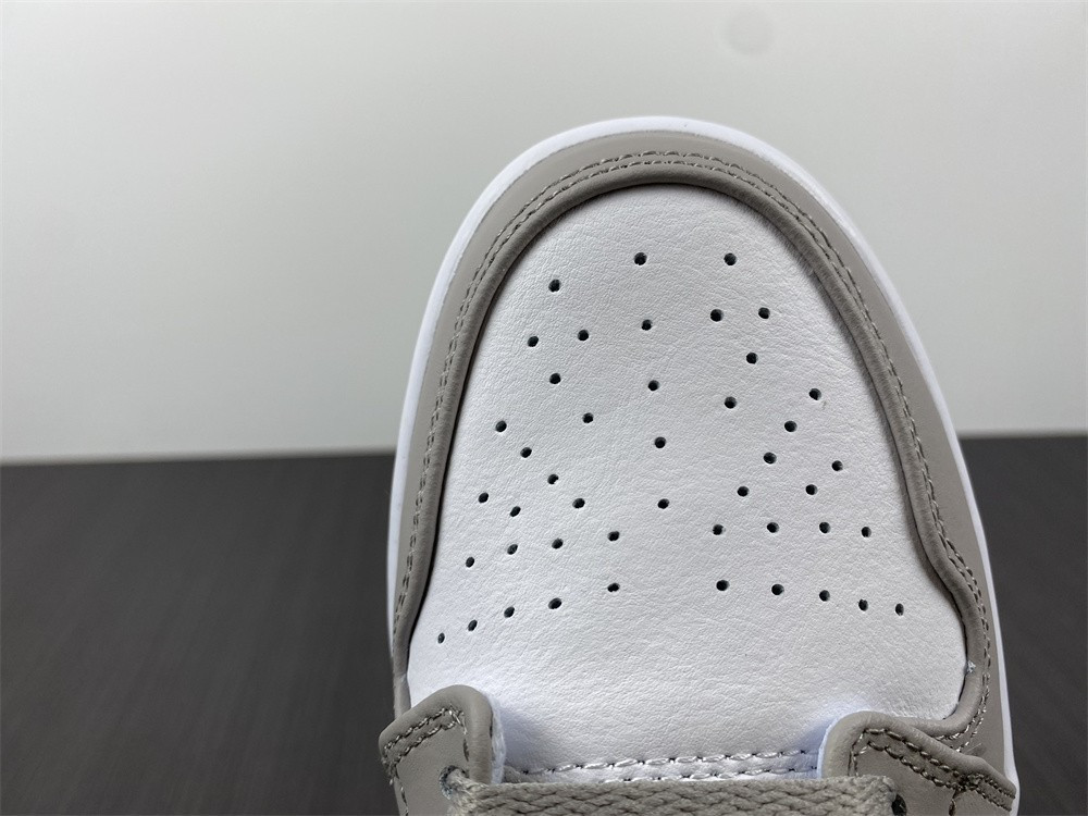 Nike Air Jordan 1 Mid 554724-082