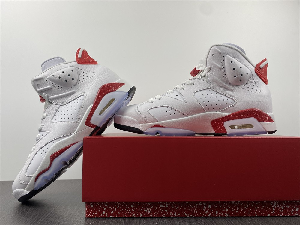 Air Jordan 6 “Red Oreo” CT8529-162