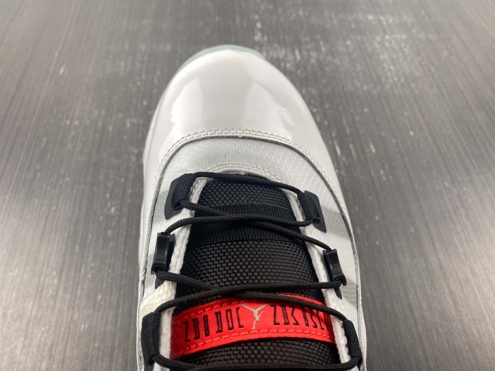 Air Jordan 11 Adapt white (CN Plug) DD3522-100