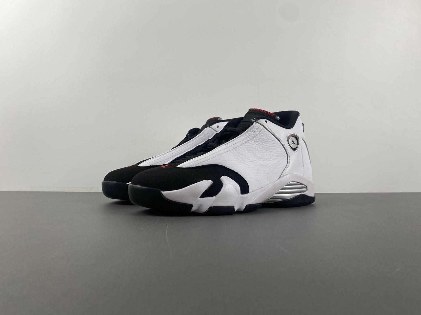 Air Jordan 14 “Black Toe” 487471-160