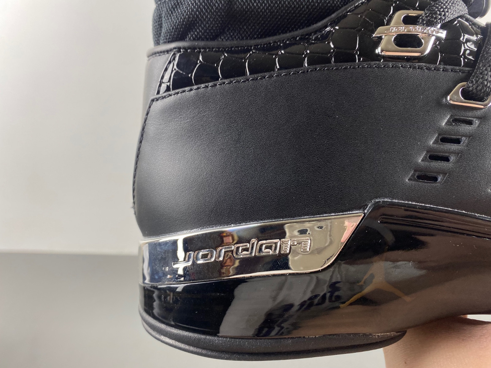 Air Jordan 17 Low Black 303891-004