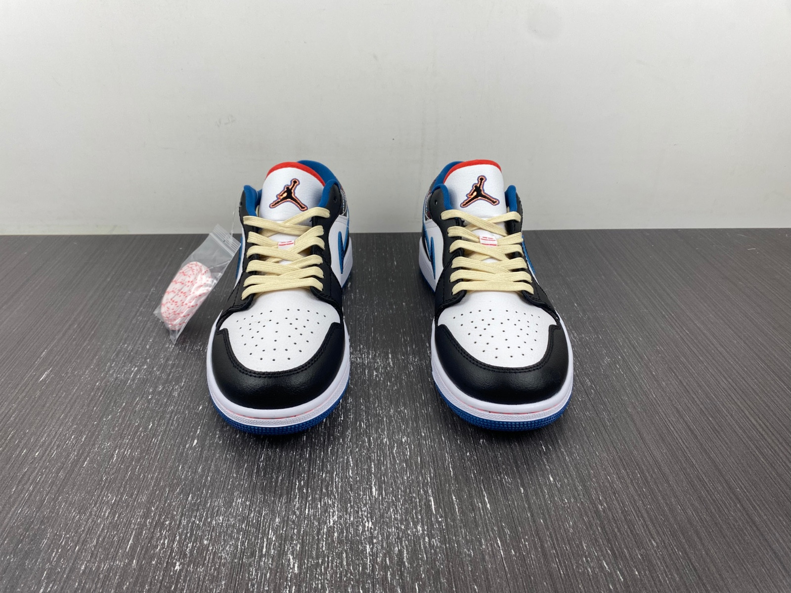Air Jordan 1 Low SE FV3622-141