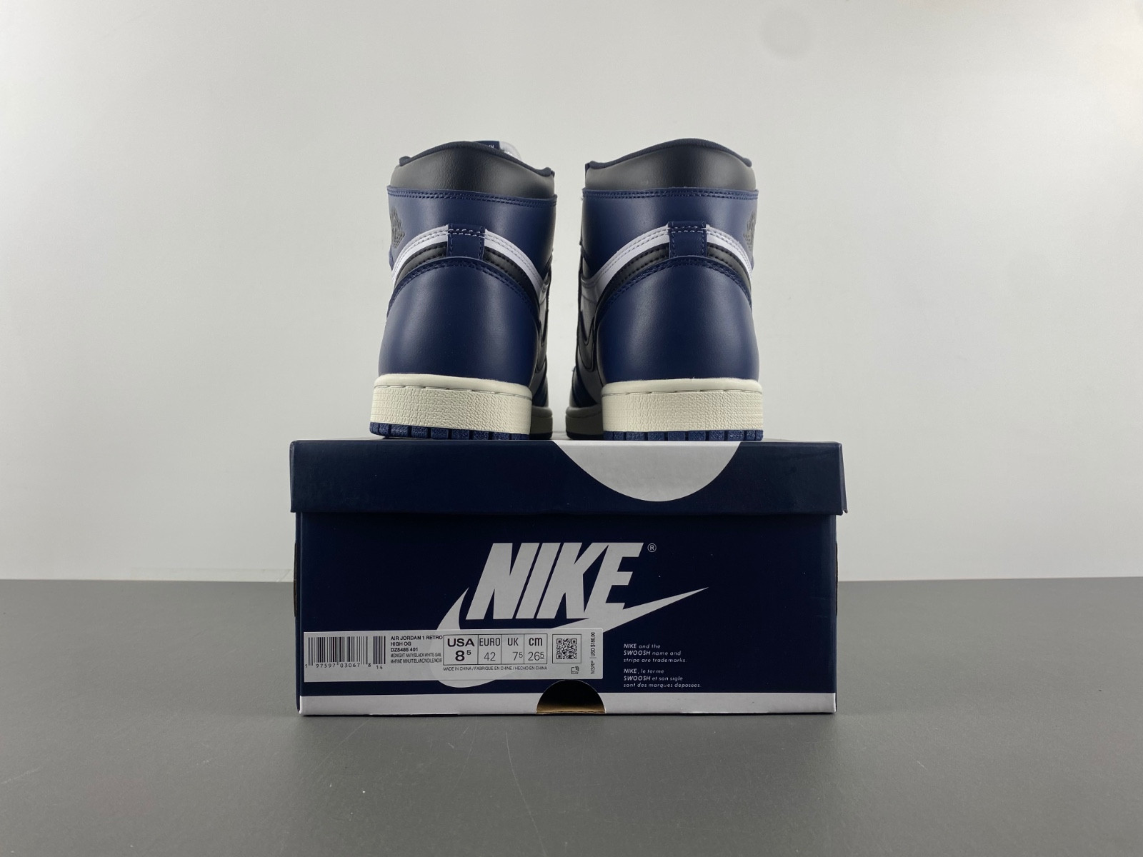 Air Jordan 1 High OG “Midnight Navy” DZ5485-401