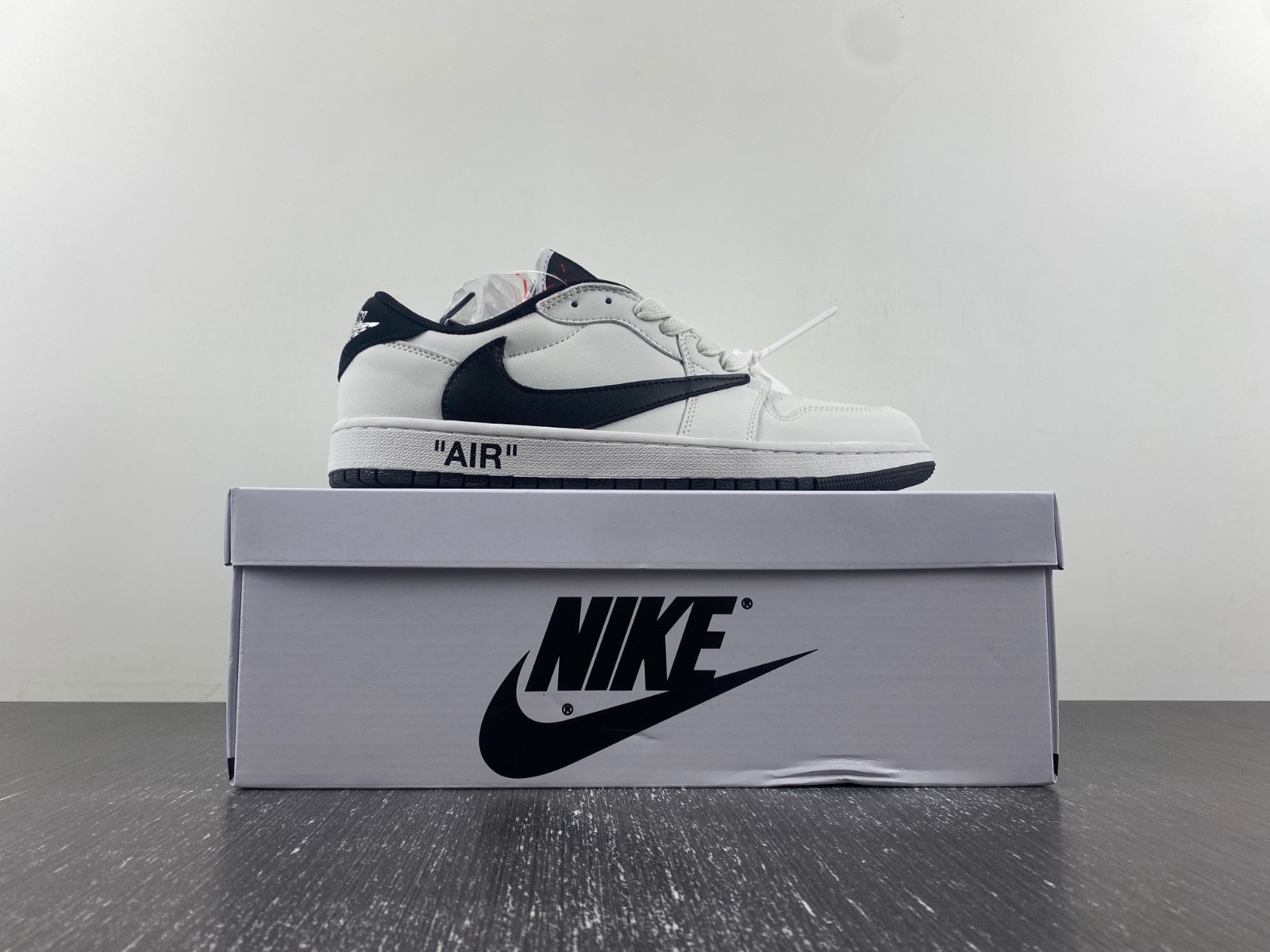 OFF-WHITE x Travis Scott x Air Jordan 1 OW DM7888-180