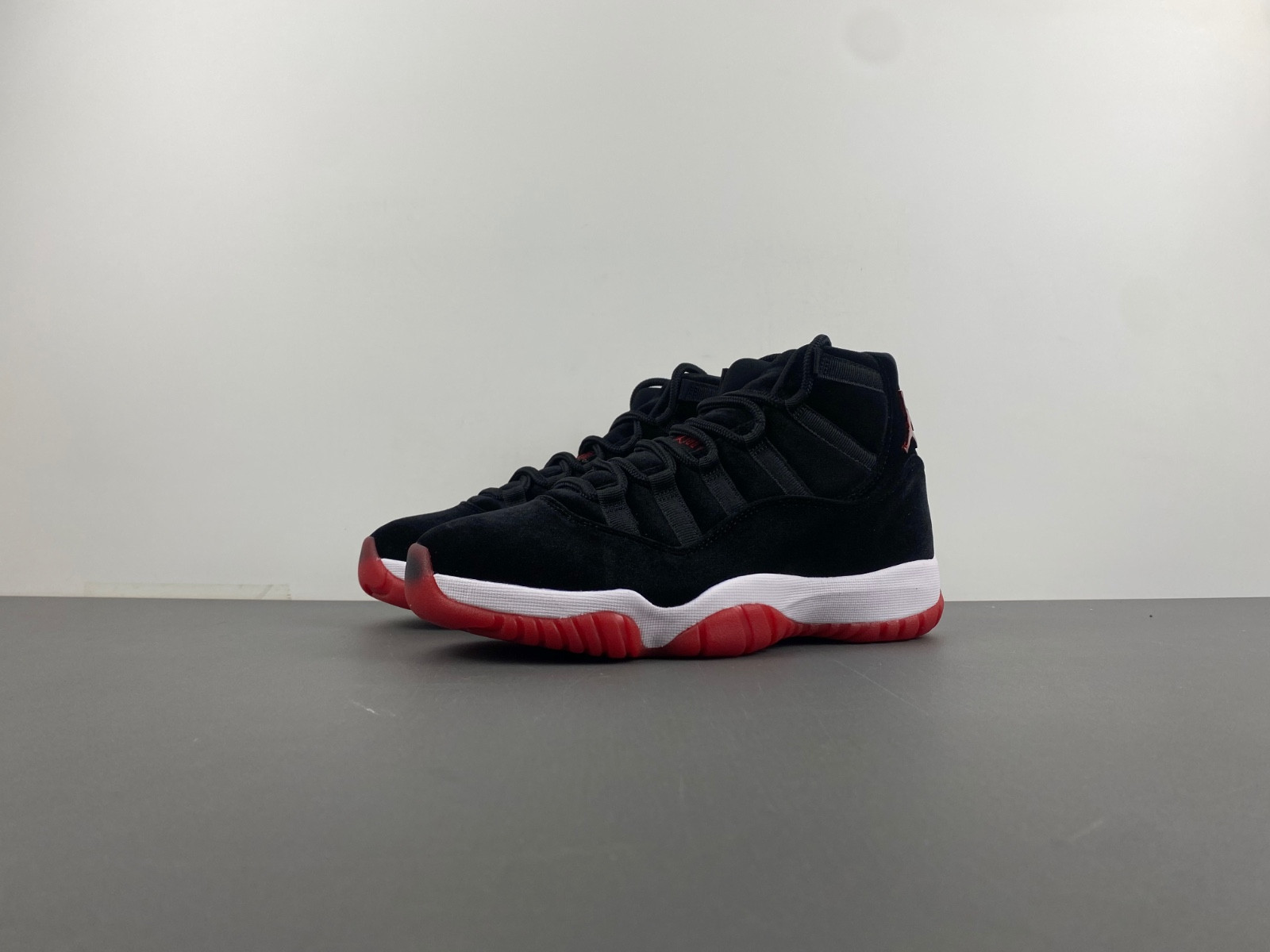 Air Jordan 11 WMNS DB5457-061