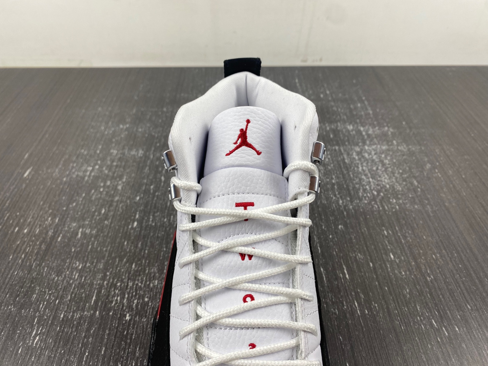 Air Jordan 12 CT8013-162