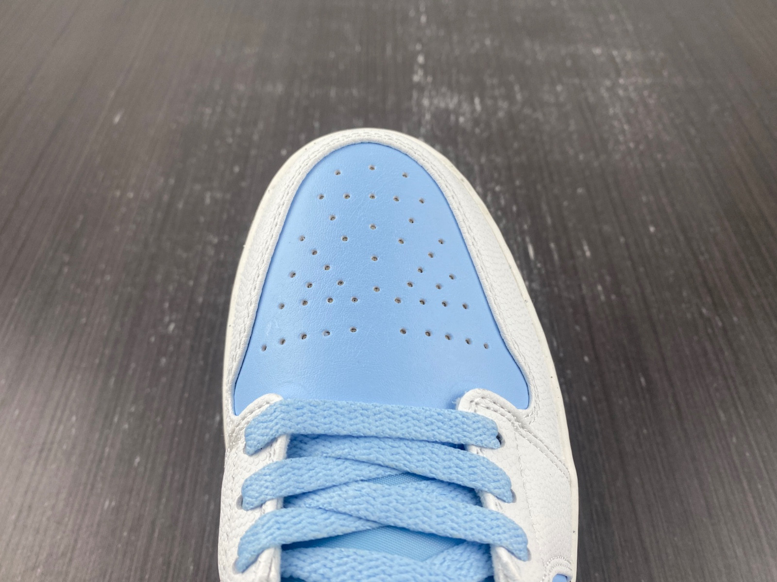 Jordan 1 Low SE Reverse Ice Blue (W) DV1299-104