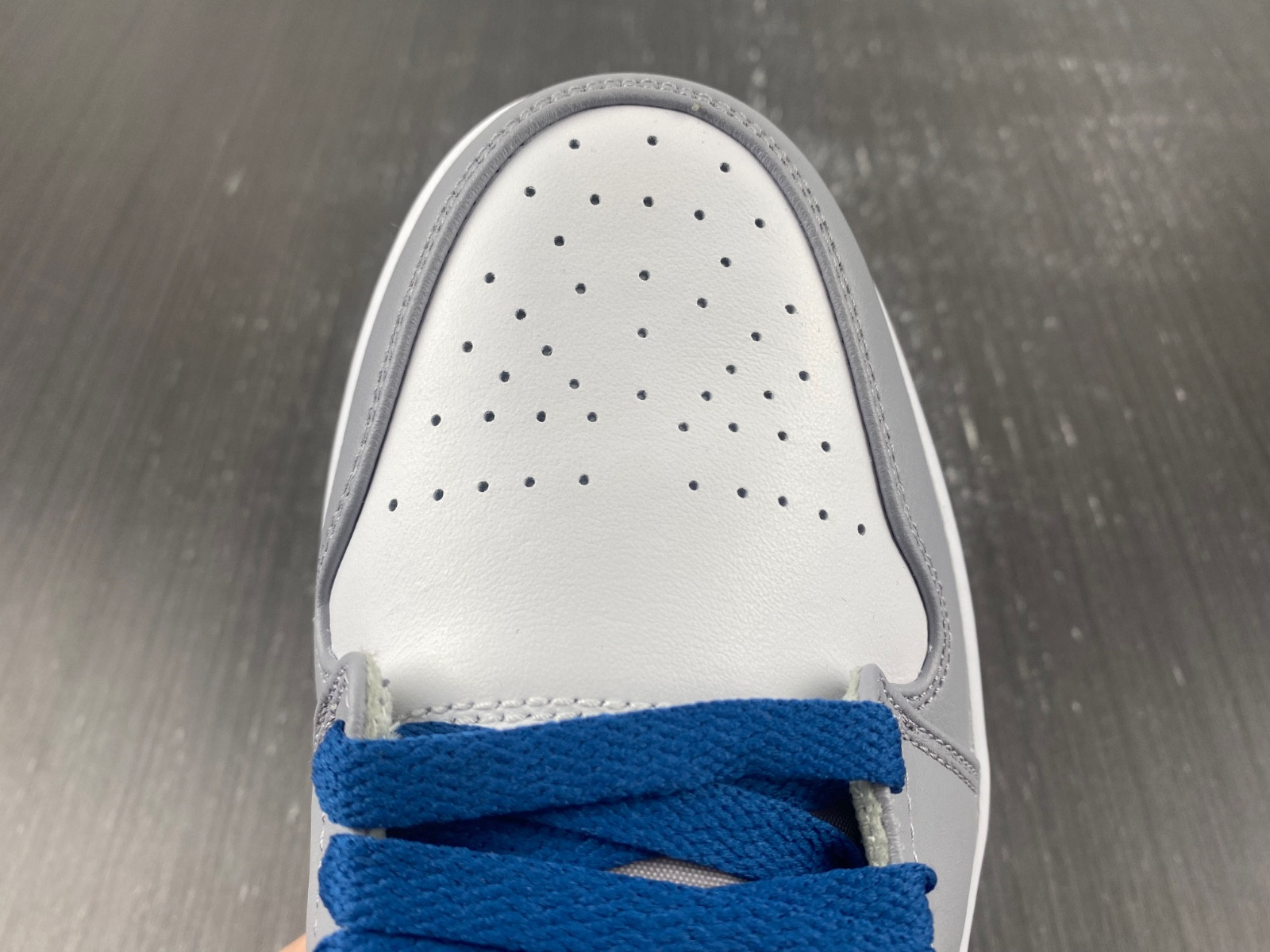 Jordan 1 Mid True Blue  DQ8426-014