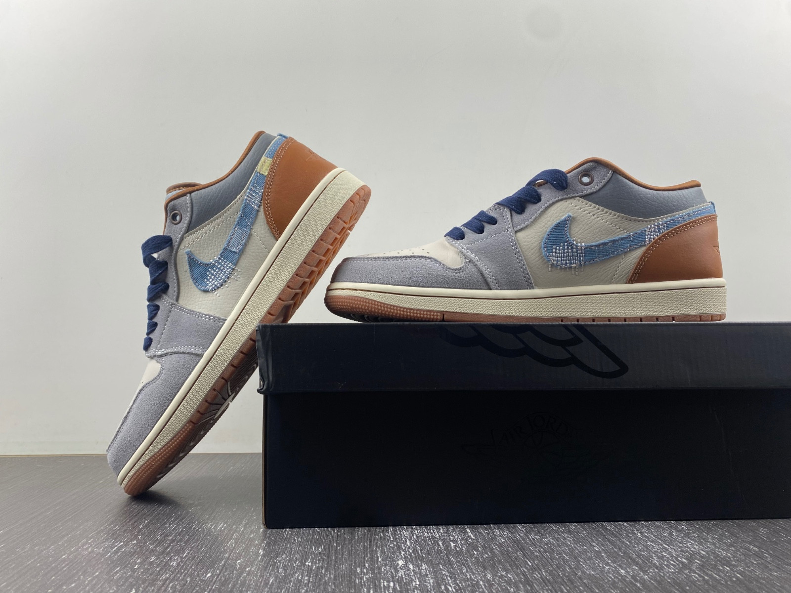 Air Jordan 1 Low  FZ5042-041
