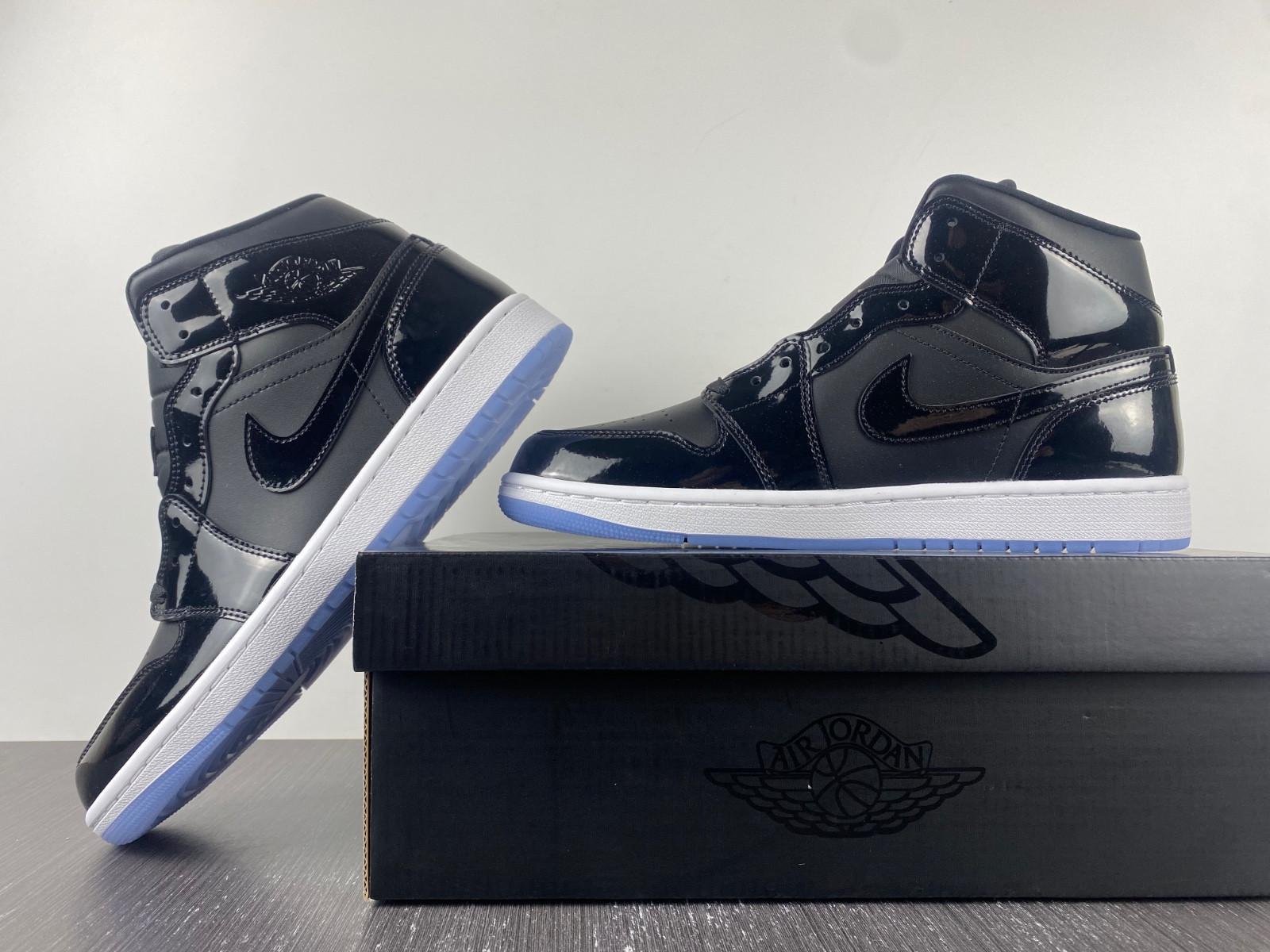 Air Jordan 1 Mid “Space Jam” DV1308-004