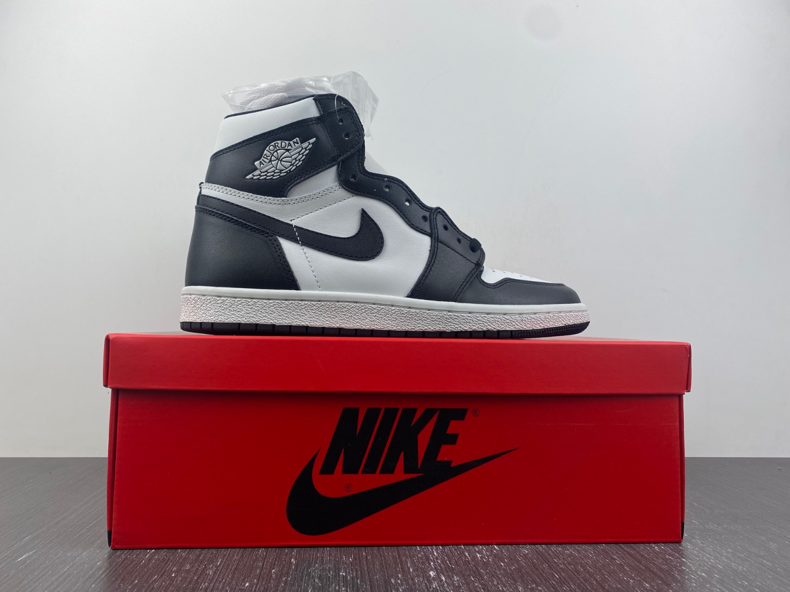 Jordan 1 Retro High 85 Black White (2023) BQ4422-001