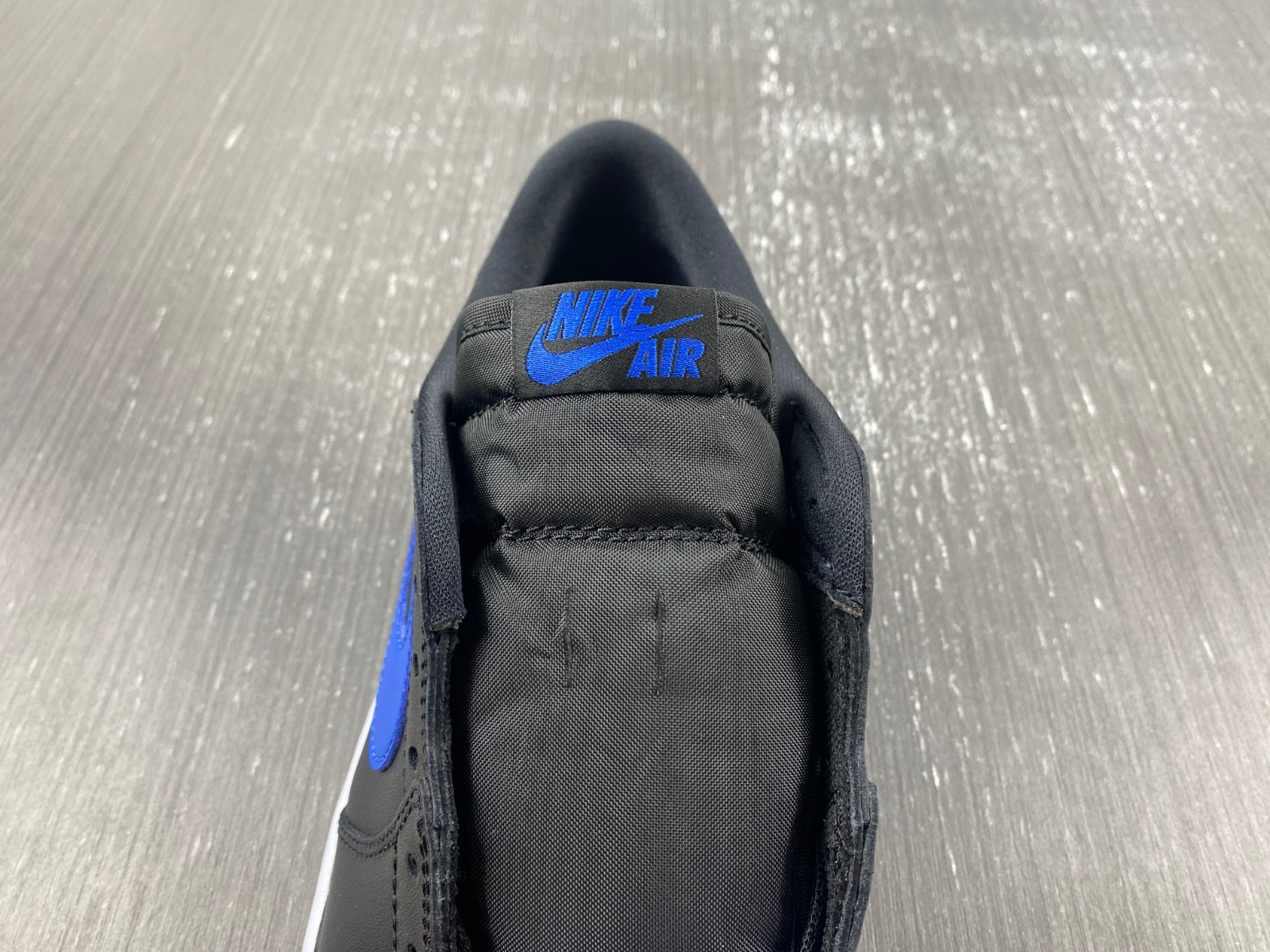 Jordan 1 Retro Low Royal (2015)  705329-004