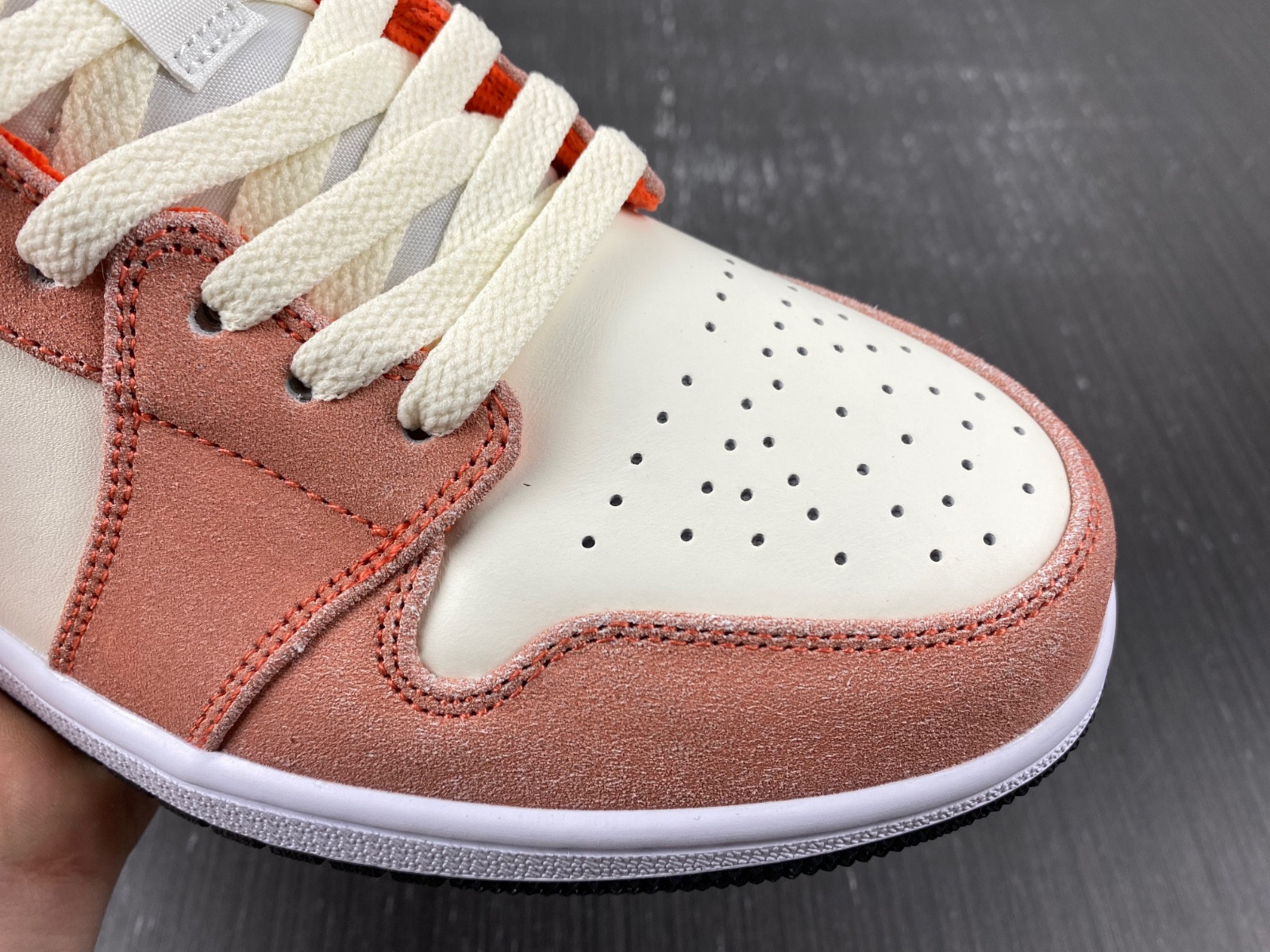 Air Jordan 1 Mid GS “Orange Suede” DV1336-800