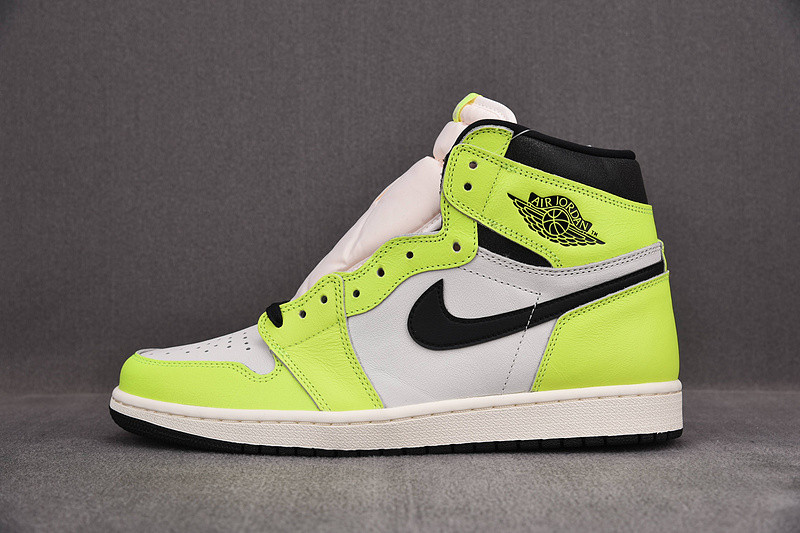 Air Jordan 1 High OG“Volt” 555088-702-01