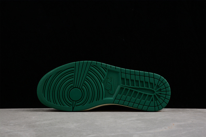 Jordan 1 Low DM7866-128