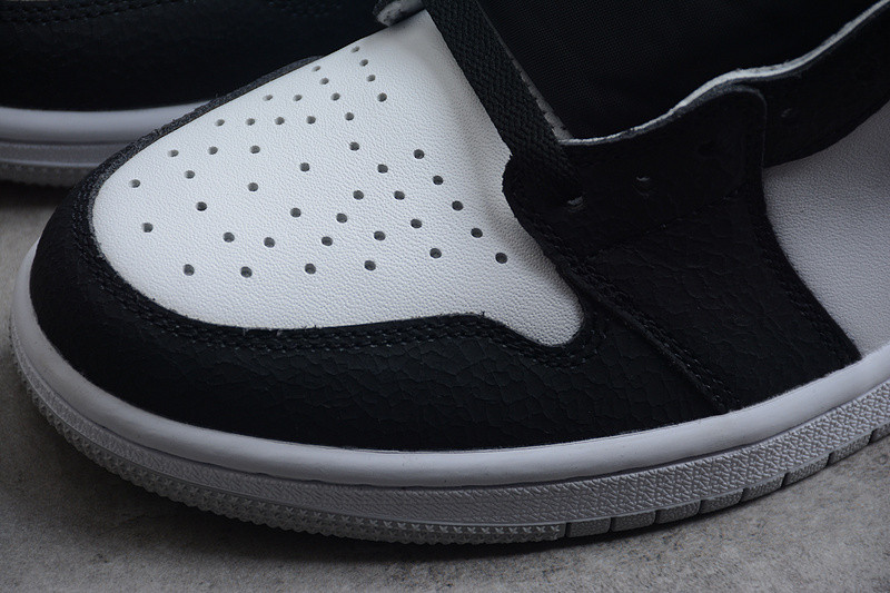 Air Jordan 1 High OG “Grey Fog” 555088-108