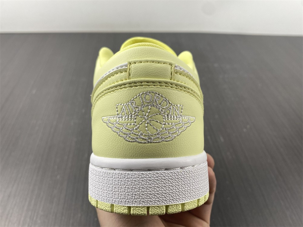 Air Jordan 1 Low  DC0774-007