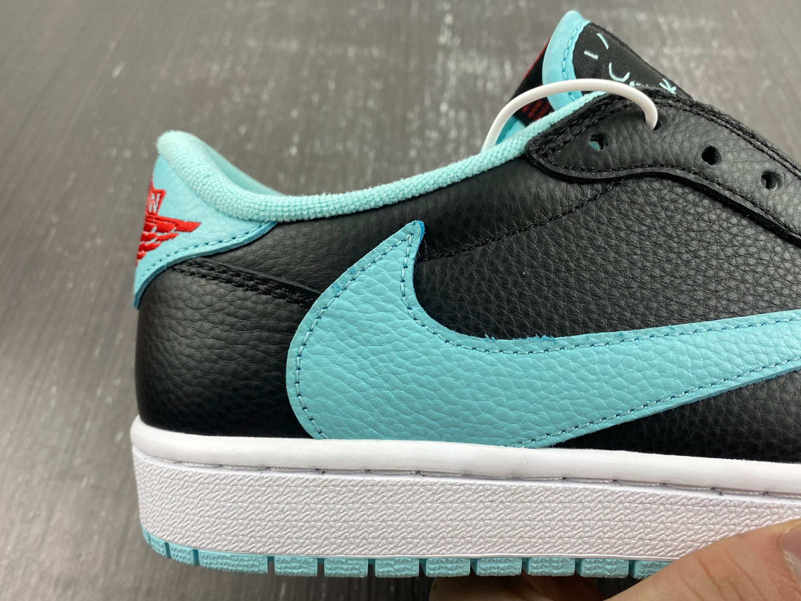 Travis Scott x Air Jordan 1 Low DM7866-701