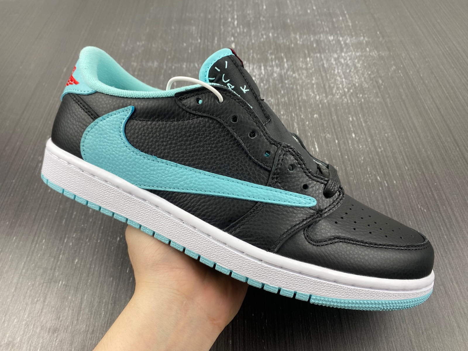 Travis Scott x Air Jordan 1 Low DM7866-701