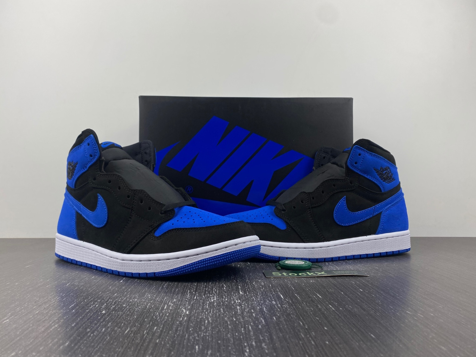 Air Jordan 1 High OG “Royal Suede” DZ5485-042