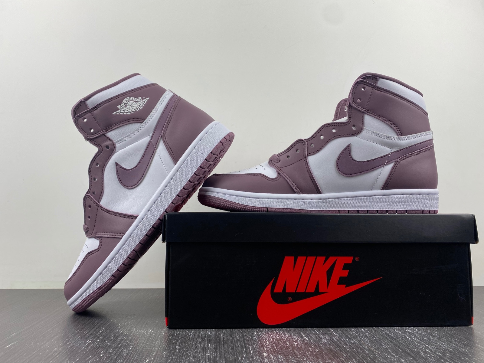 Air Jordan 1 High OG “Sky J Mauve” DZ5485-105