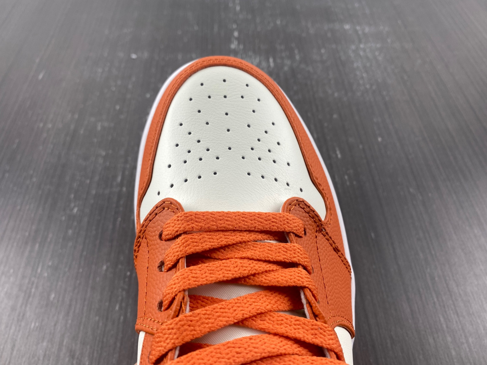 Jordan 1 Mid SE Sport Spice  DV1302-100