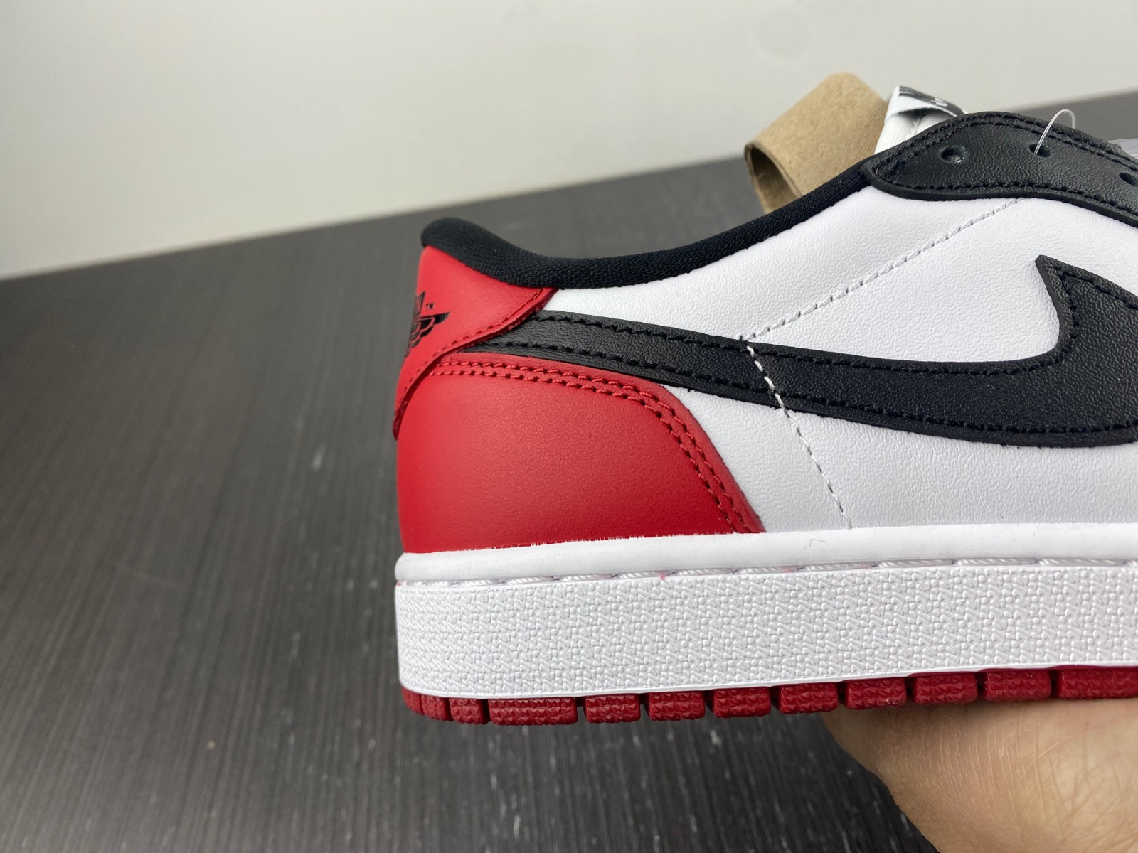 Jordan 1 Low 555088-1251