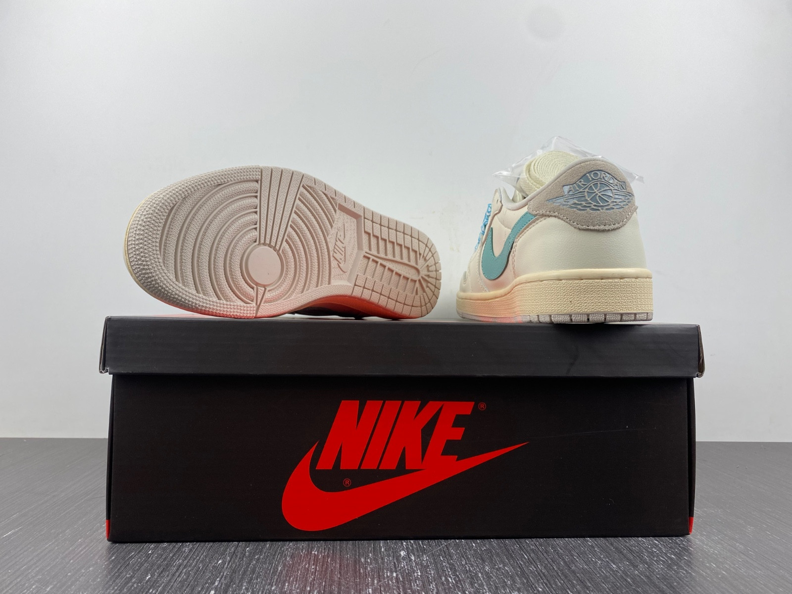 Air Jordan 1 Low DM7866-102