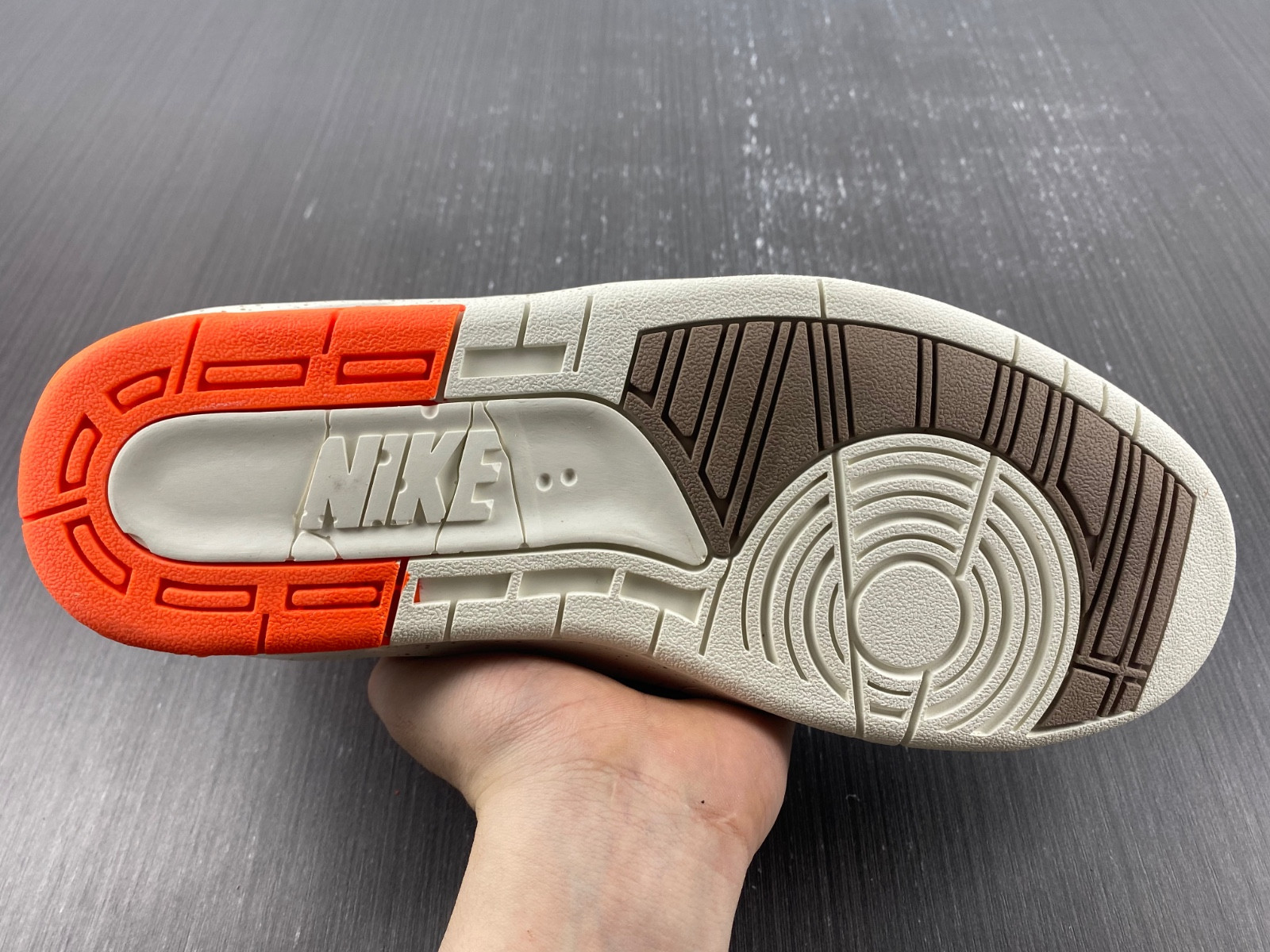 Titan x Air Jordan 2 Low WMNS DV6206-183