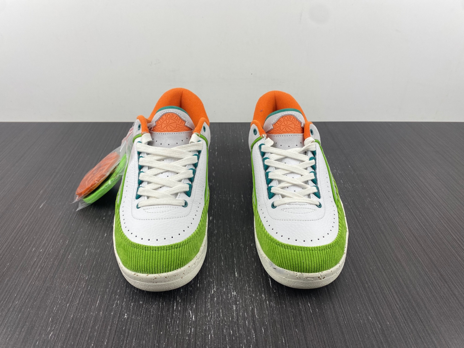 Titan x Air Jordan 2 Low WMNS DV6206-183