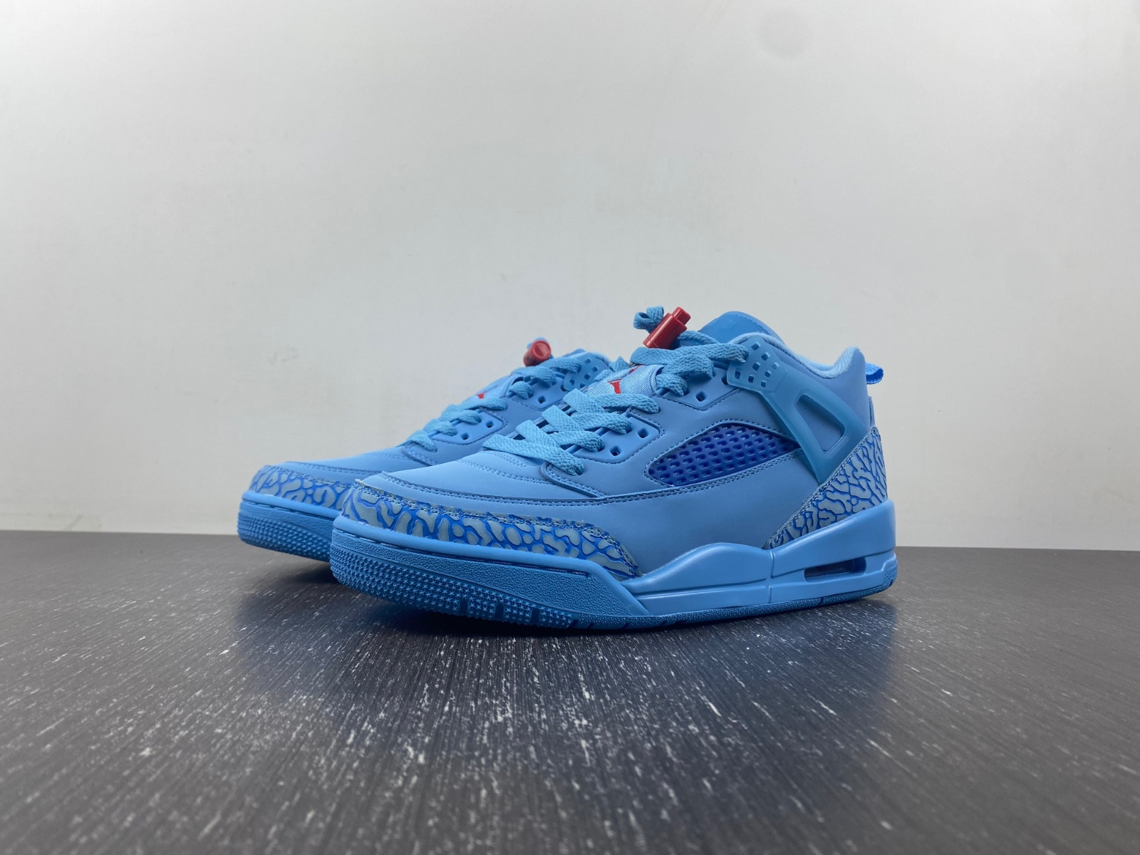 Jordan Spizike Low “Houston Oilers” FQ1759-400