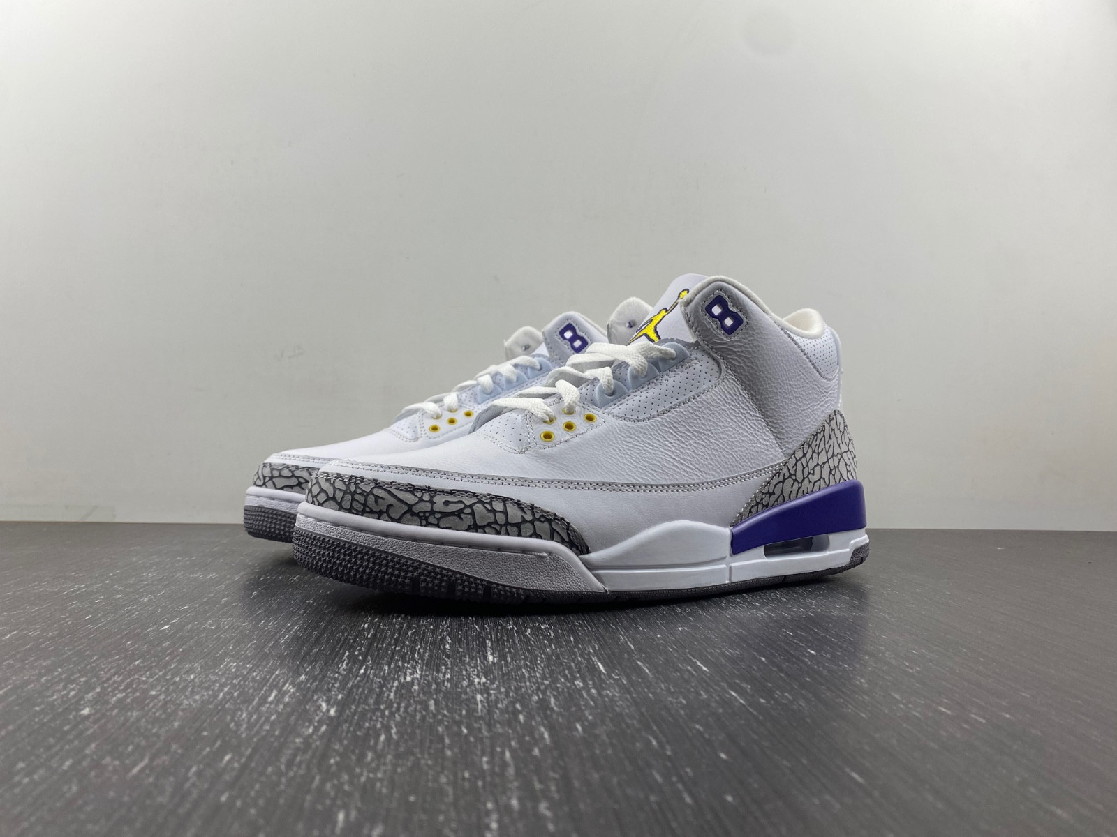 Jordan 3 Retro ''Kobe Pack'' 869802-907