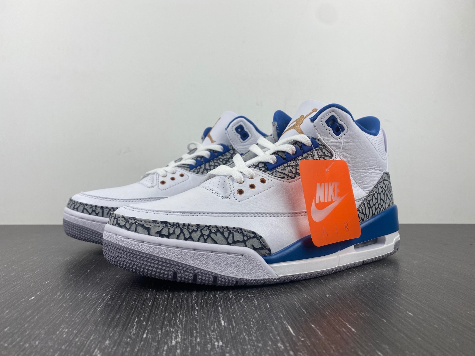 Air Jordan 3 “Wizards” CT8532-148