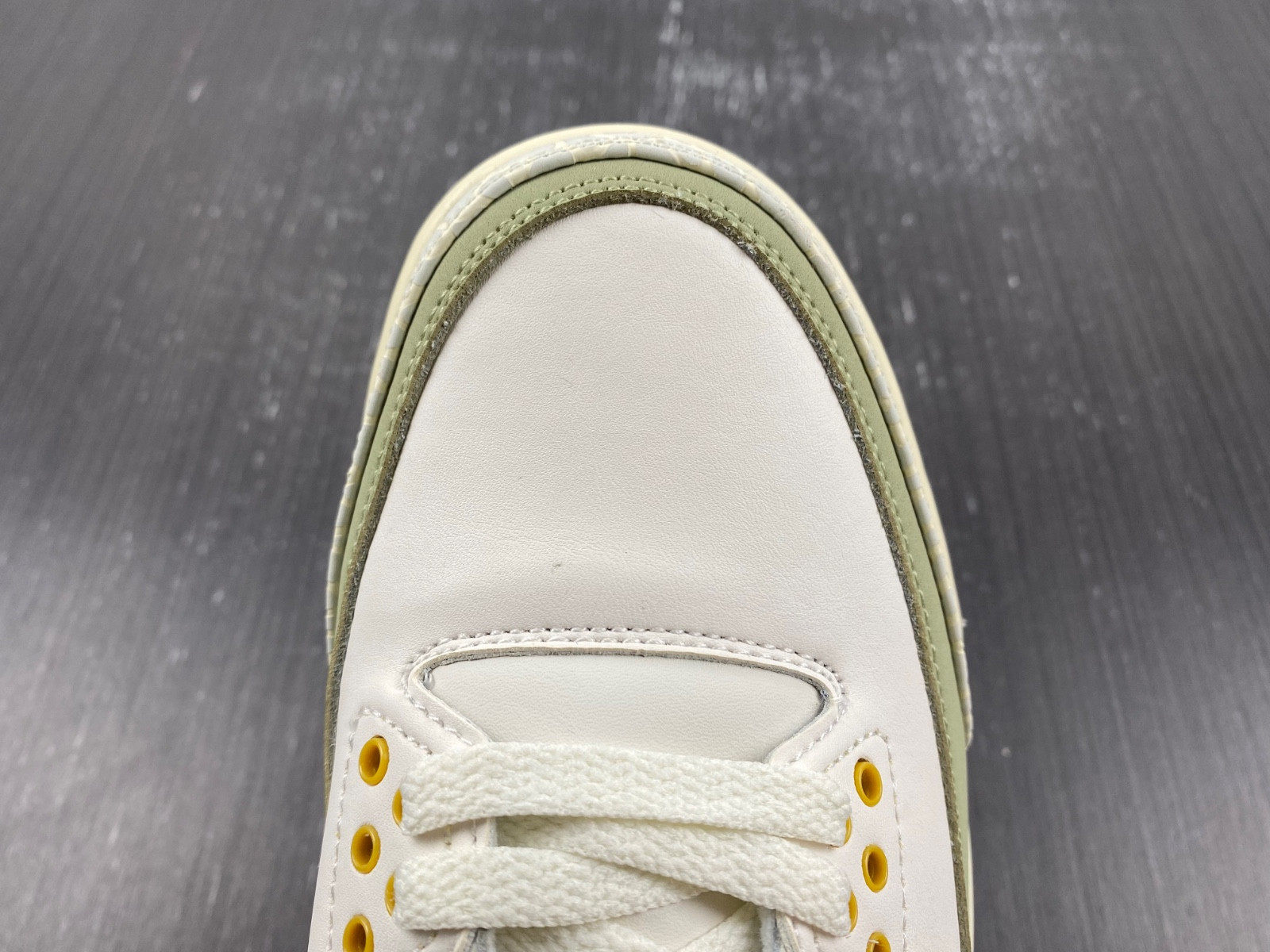 Air Jordan 3 DX6660-800