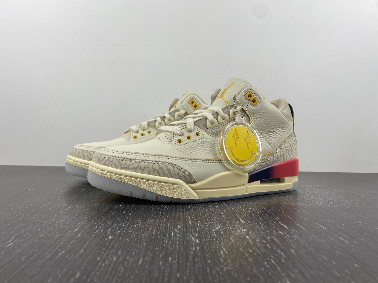 J Balvin x Air Jordan 3 “Medellín Sunset” FN0344-901