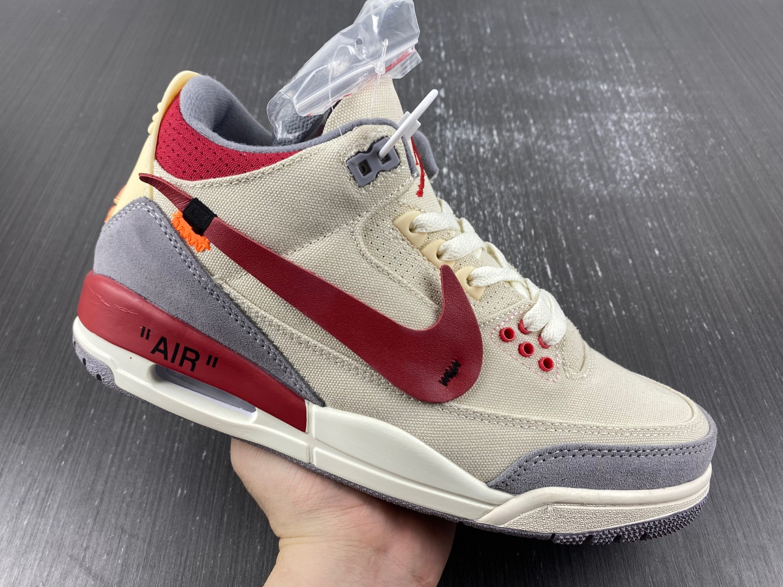 Travis Scott x Air Jordan 3 “Palomino” DH7139-123