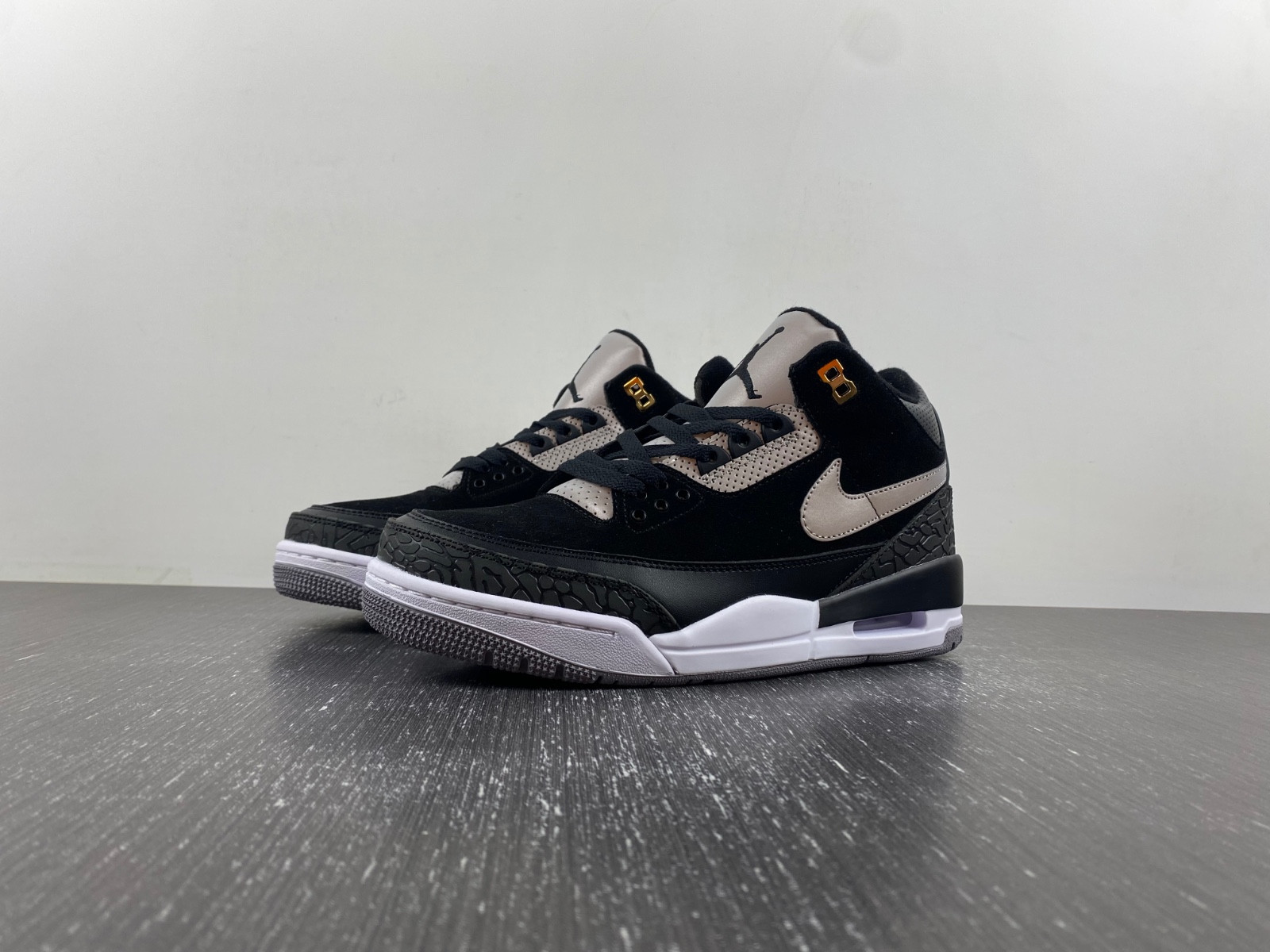 Air Jordan 3 Tinker Black/Cement Grey CK4348-007