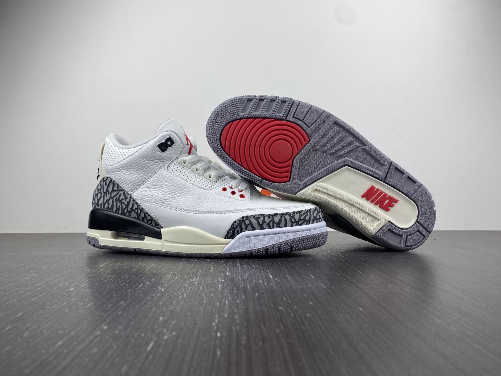 Air Jordan 3 “White Cement Reimagined”  DN3707-100