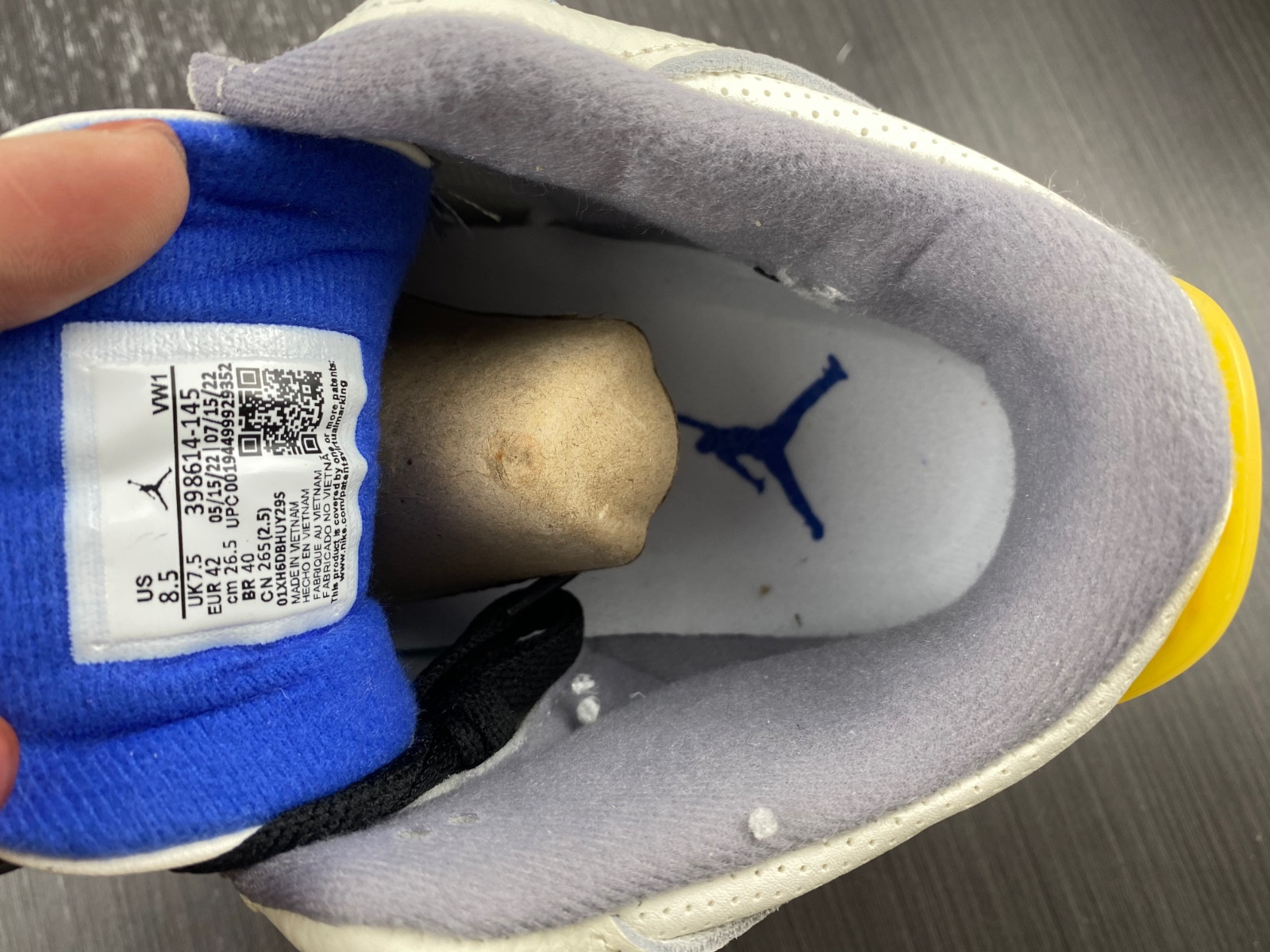 Air Jordan 3 398614-145