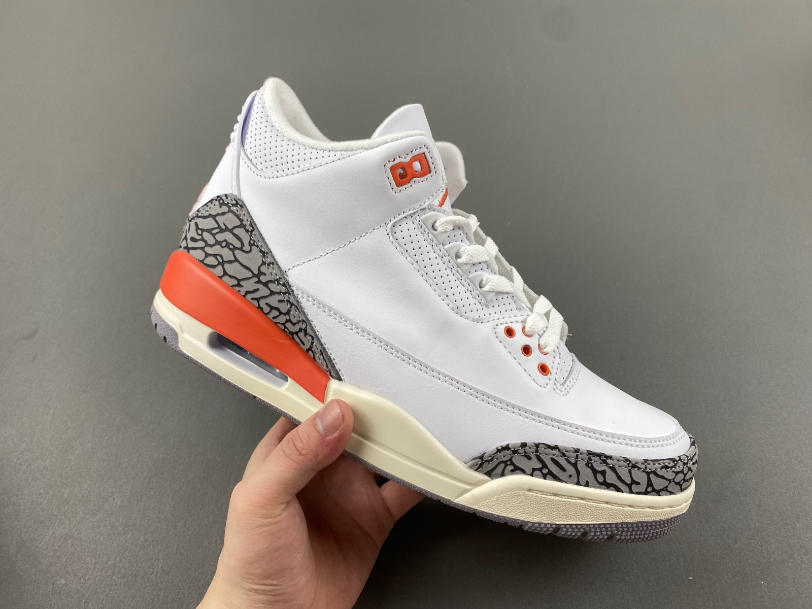 Air Jordan 3 WMNS “Georgia Peach CK9246-121