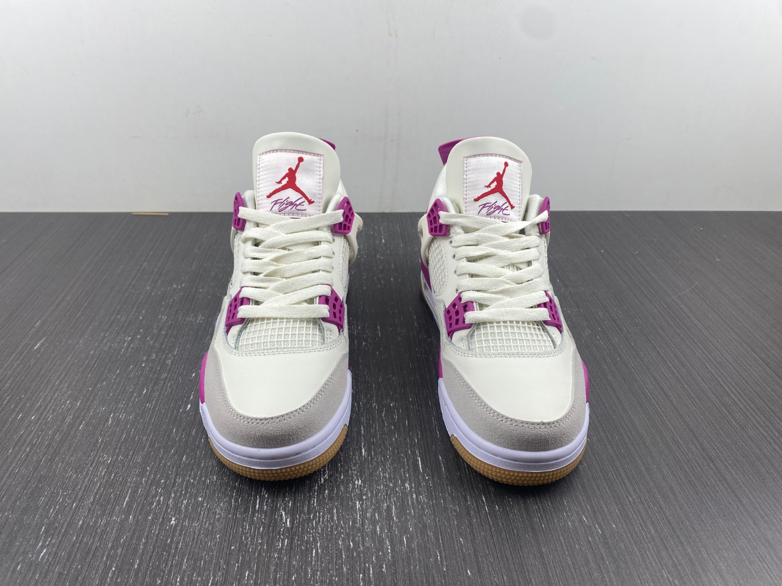 Air Jordan 4 DR5415-106