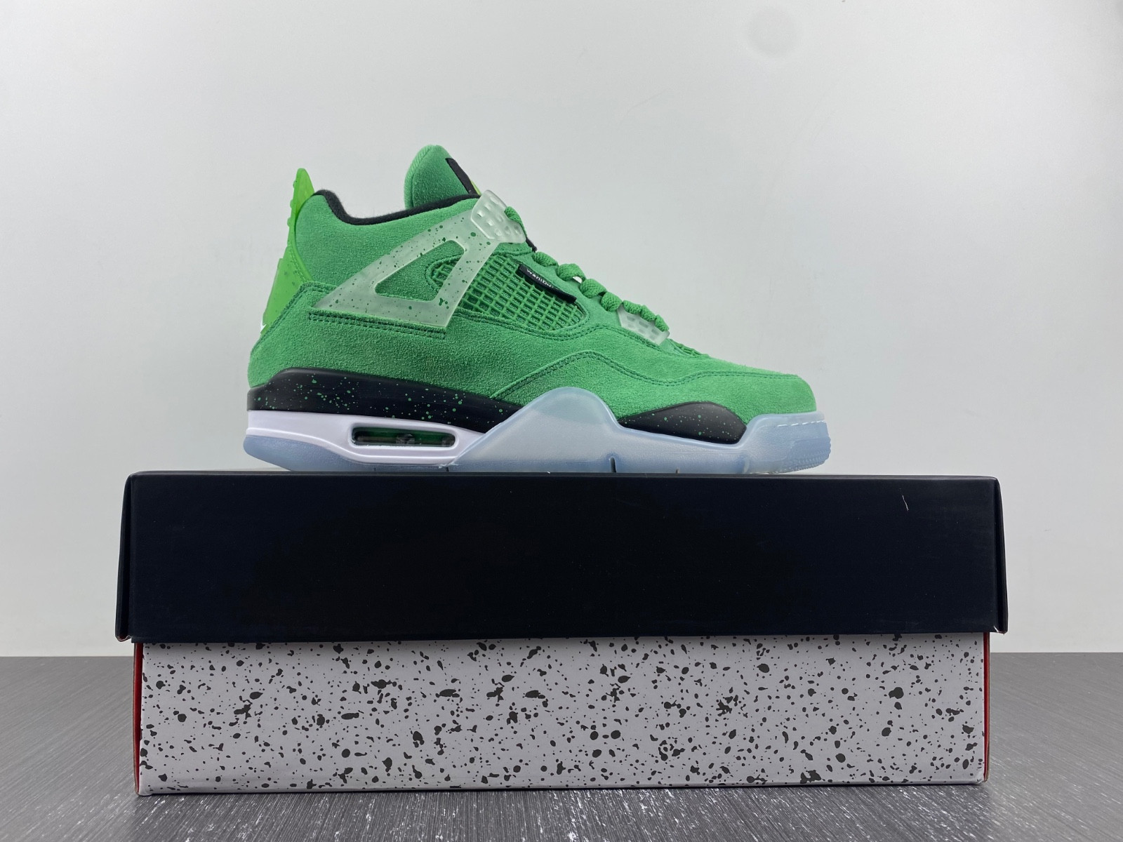 Air Jordan 4 AJ4-601
