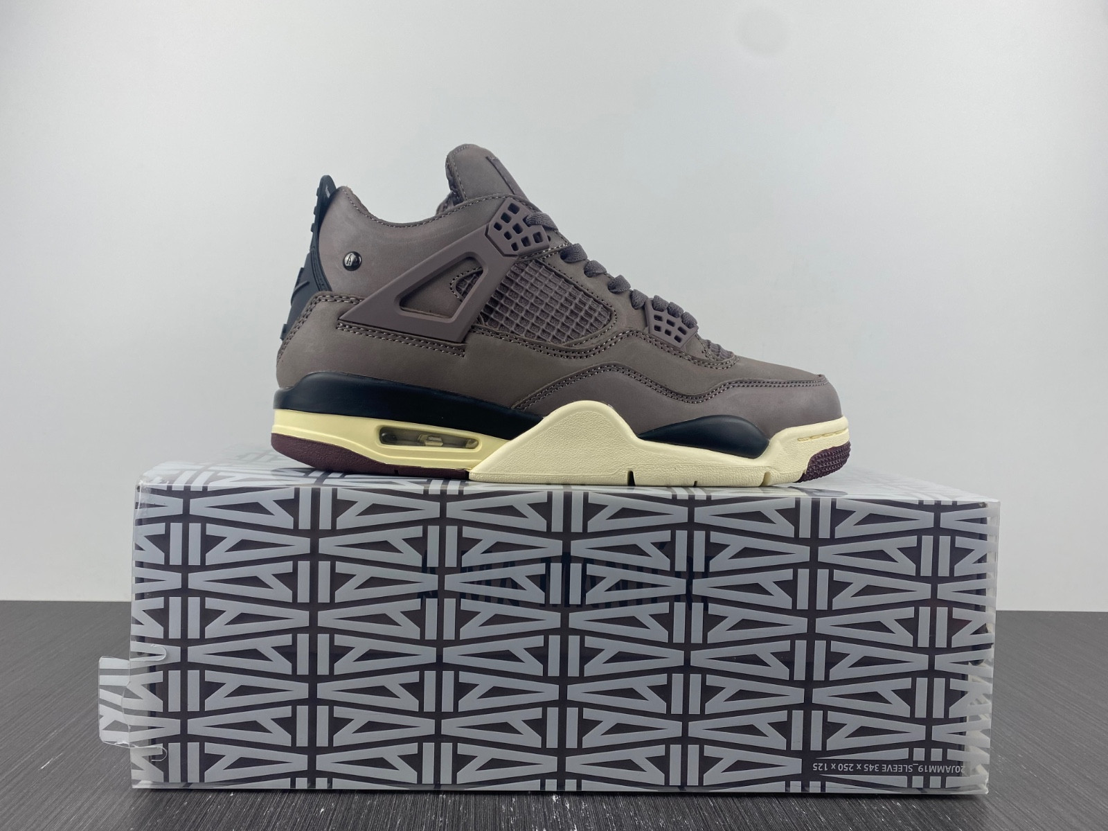 A Ma Maniére x Air Jordan 4 “Violet Ore” DV6773-220