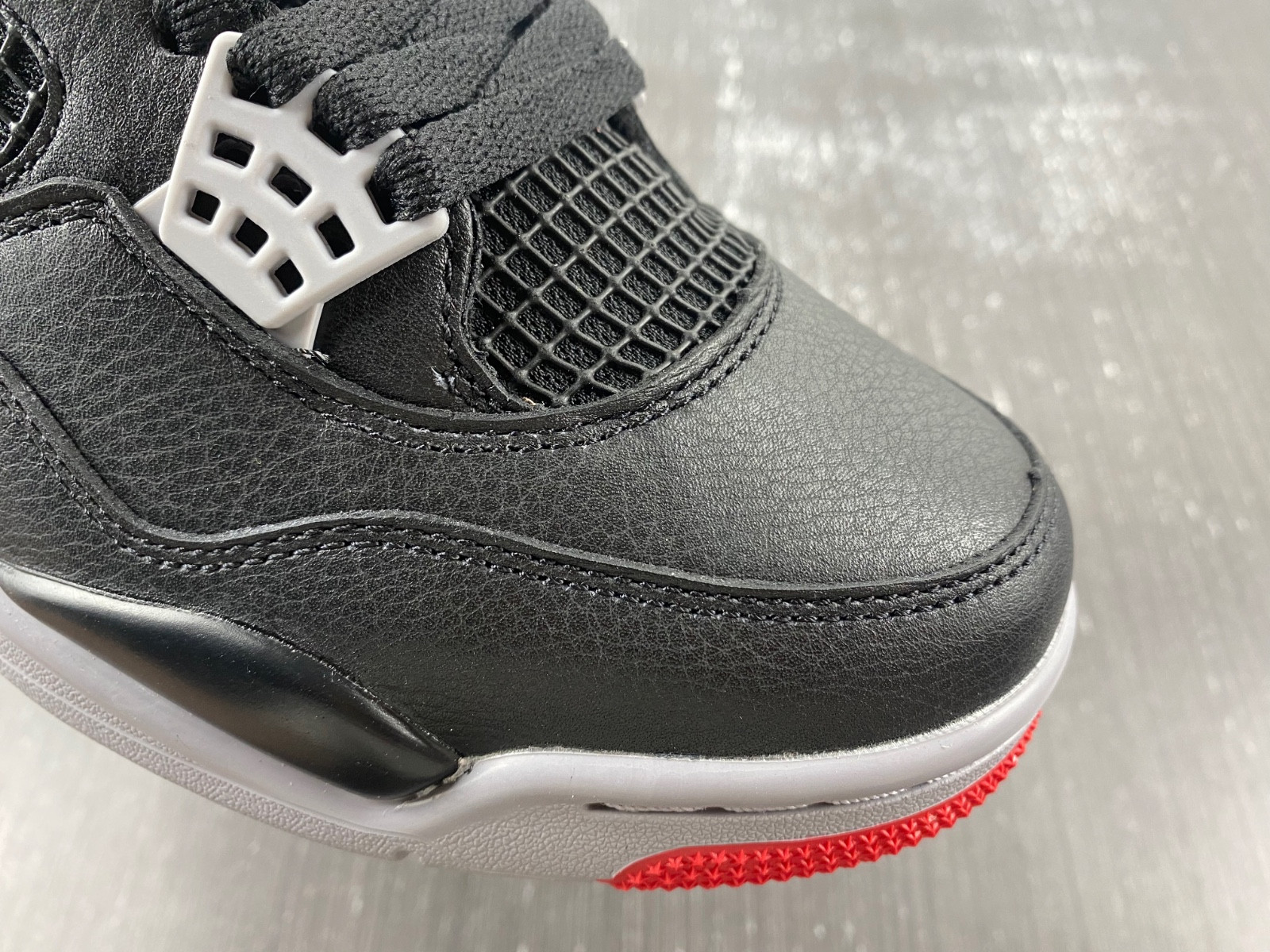 Air Jordan 4 “Bred Reimagined” FV5029-006