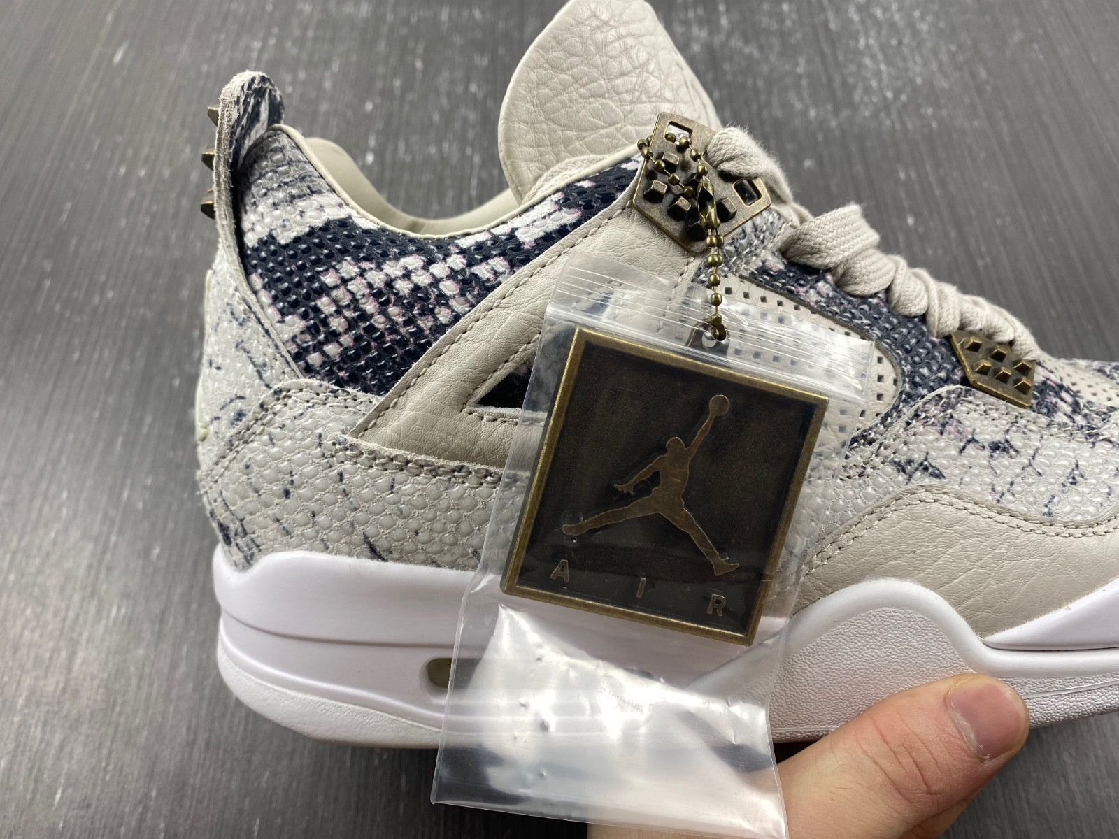 AIR JORDAN 4 RETRO PREMIUM "PINNACLE "SNAKESKIN" 819139-030