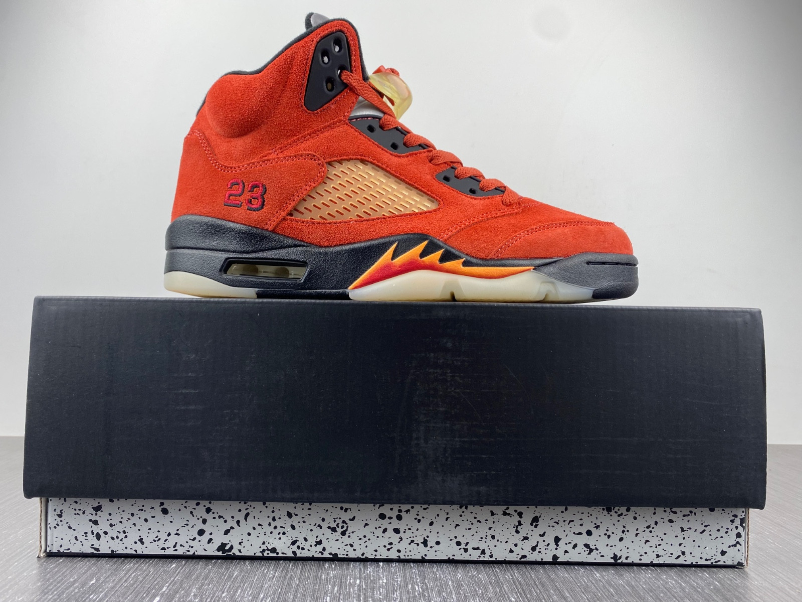 Jordan 5 Retro Dunk on Mars  DD9336-800