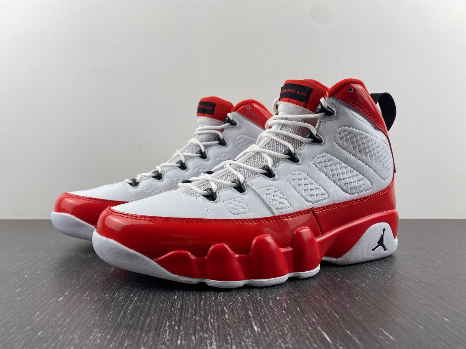 Air Jordan 9 “Gym Red”  302370-160