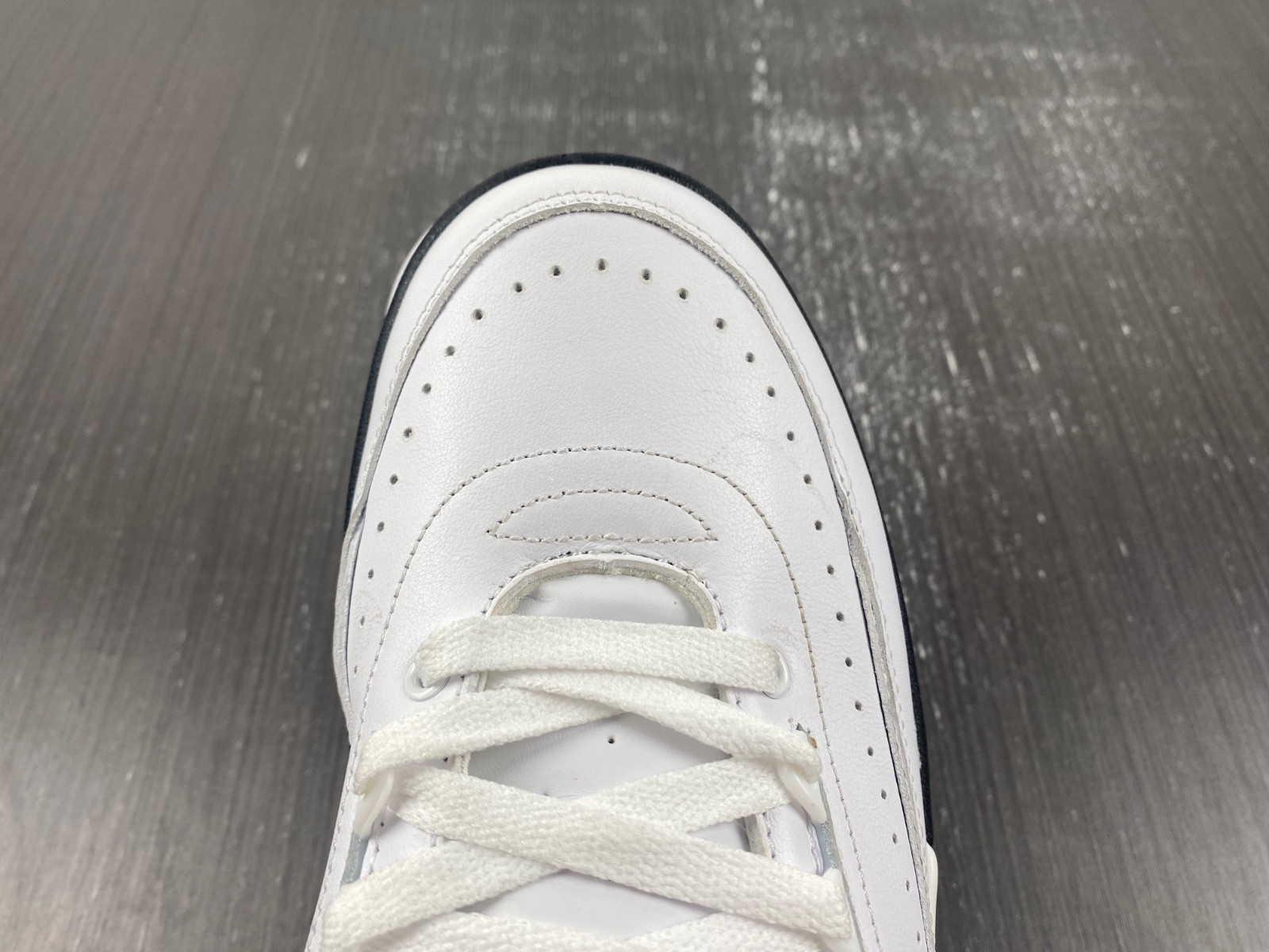 Air Jordan 2 OG “Chicago” DX2454-106